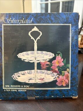 WM. Rogers & Son Silverplated 2-Tier Swirl Server